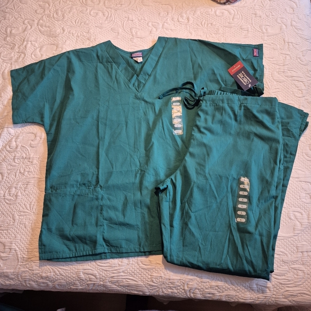 Cherokee Workwear women's Large green scrub uniform set NWT